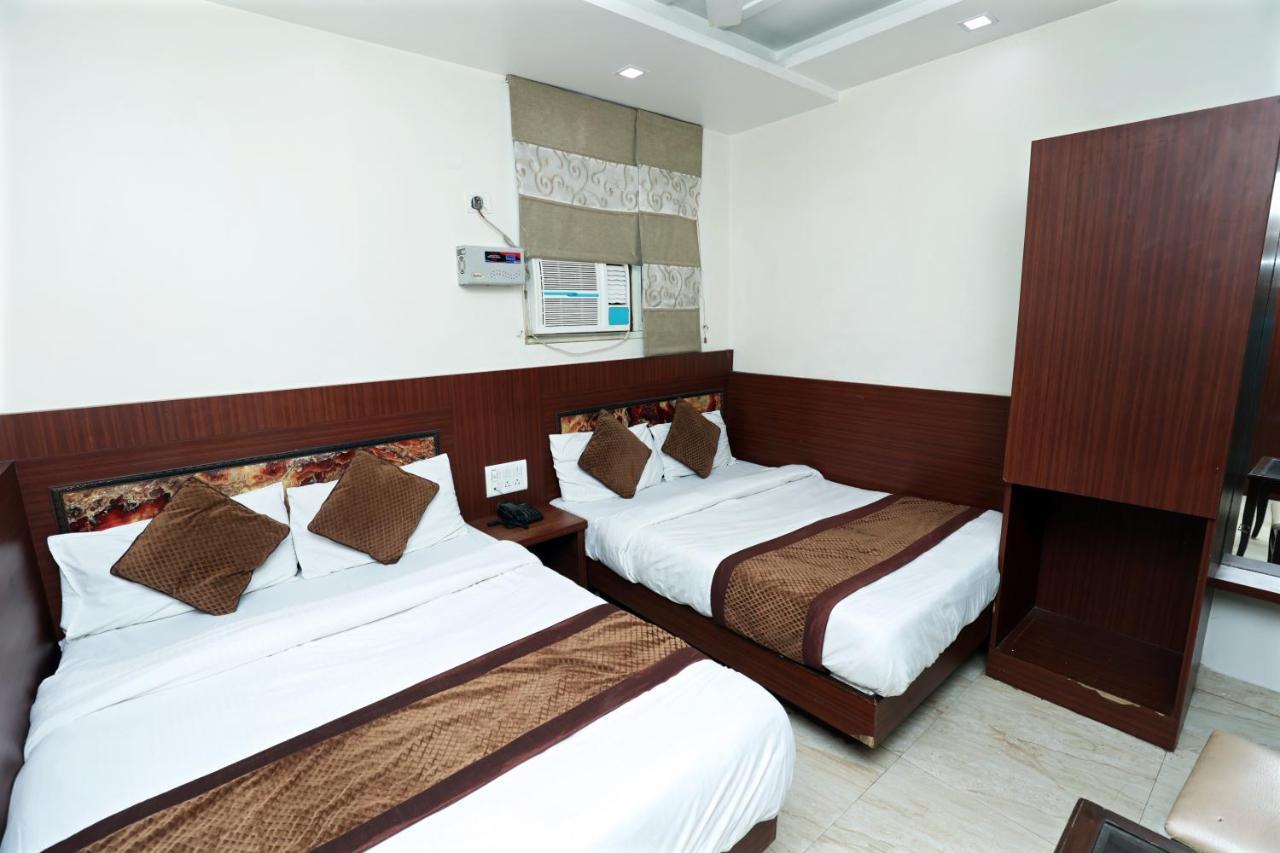 Hotel Toto International Dx Új-Delhi Kültér fotó