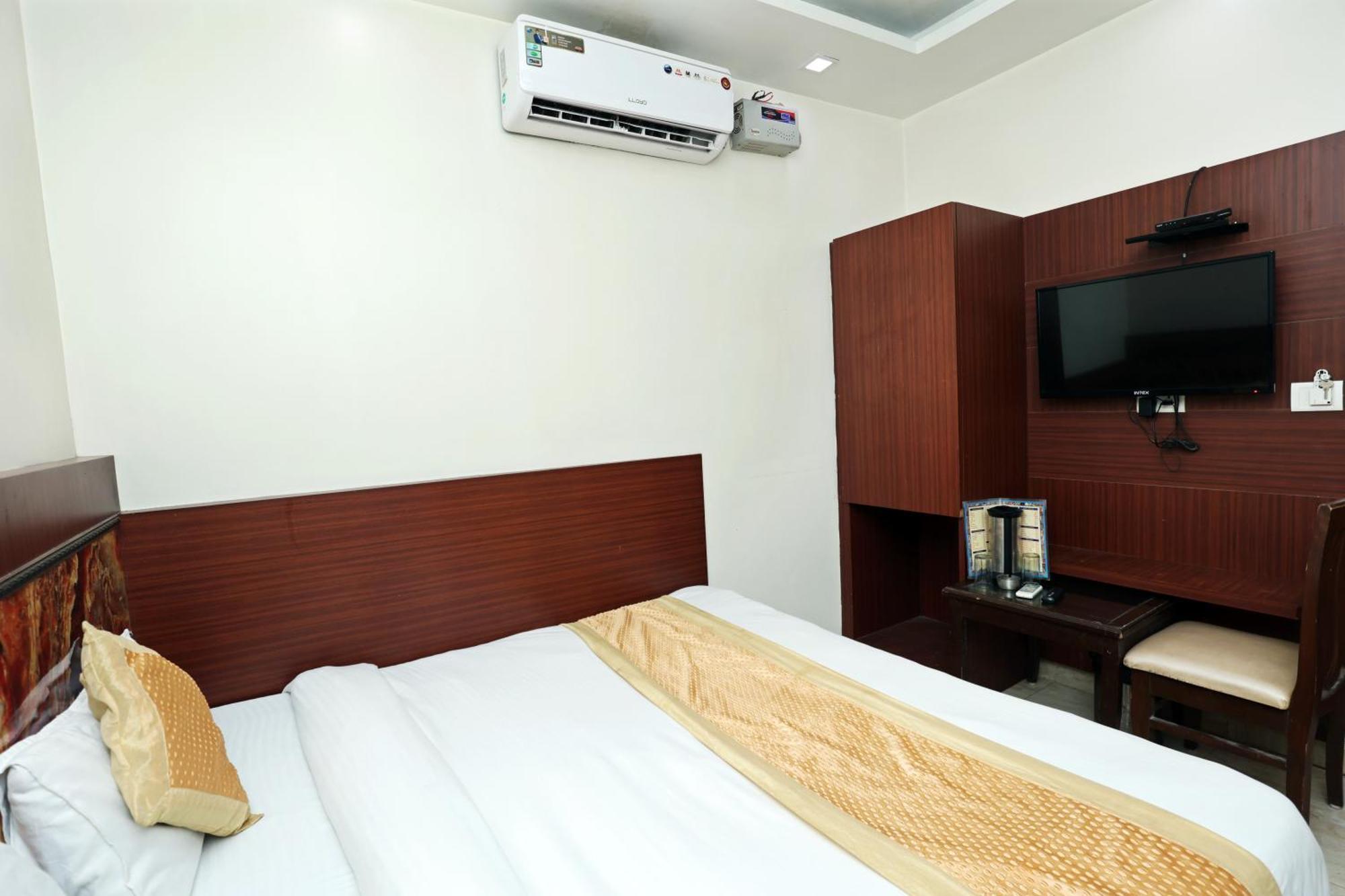 Hotel Toto International Dx Új-Delhi Kültér fotó
