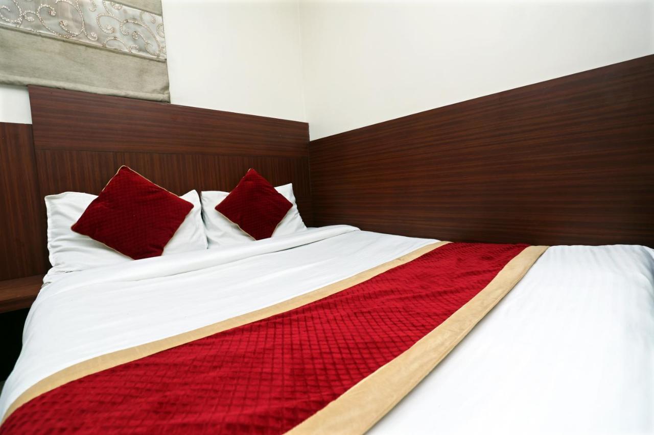 Hotel Toto International Dx Új-Delhi Kültér fotó
