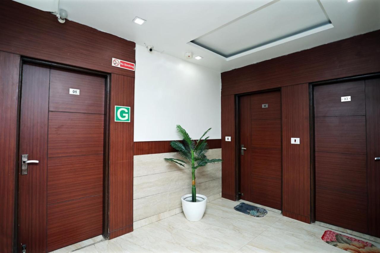 Hotel Toto International Dx Új-Delhi Kültér fotó